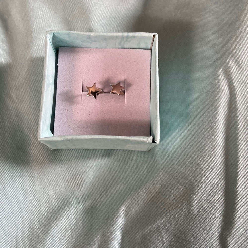 Tiny star silver earrings hypoallergenic never worn